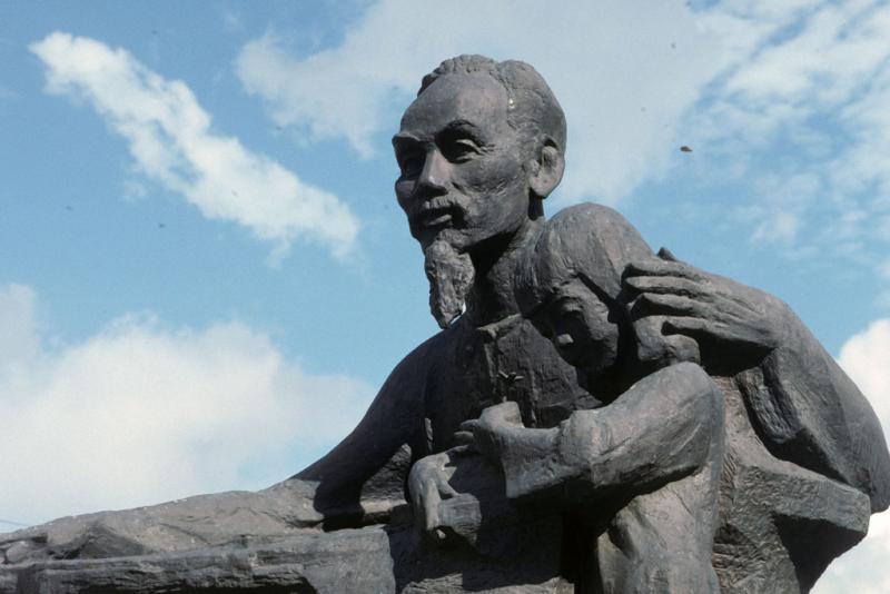 <img typeof="foaf:Image" src="http://statelibrarync.org/learnnc/sites/default/files/images/vietnam_055.jpg" width="1024" height="683" alt="Stone statue in Hanoi of Ho Chi Minh reading to young girl" title="Stone statue in Hanoi of Ho Chi Minh reading to young girl" />