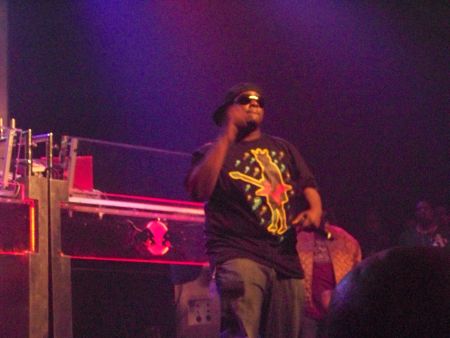 Brady, Dom. "Phonte performing in Atlanta, Georgia." 2008. Wikimedia Commons.