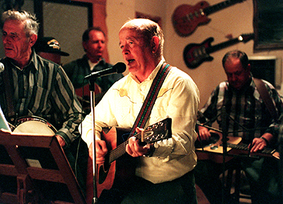 David Harrell. Photo by Chris Seward, 1999. To request permission for further use or to purchase a print, please contact the News & Observer.